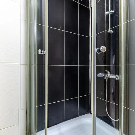 Cozy And Modern Studio With View In Atasehir Estambul
